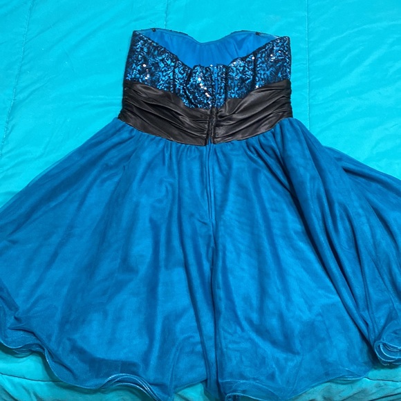 Speechless strapless dress. Homecoming or prom. Blue with black sequins. - Picture 2 of 5
